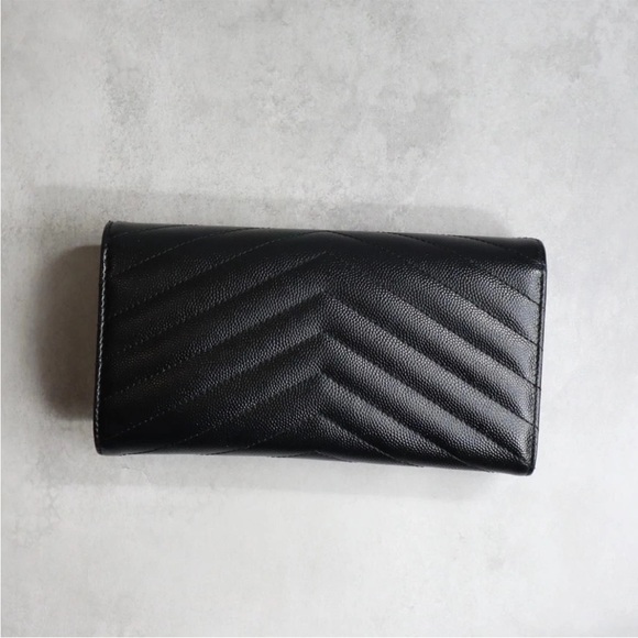 Yves Saint Laurent Black Quilted Wallet with Gold Logo - Picture 2 of 11